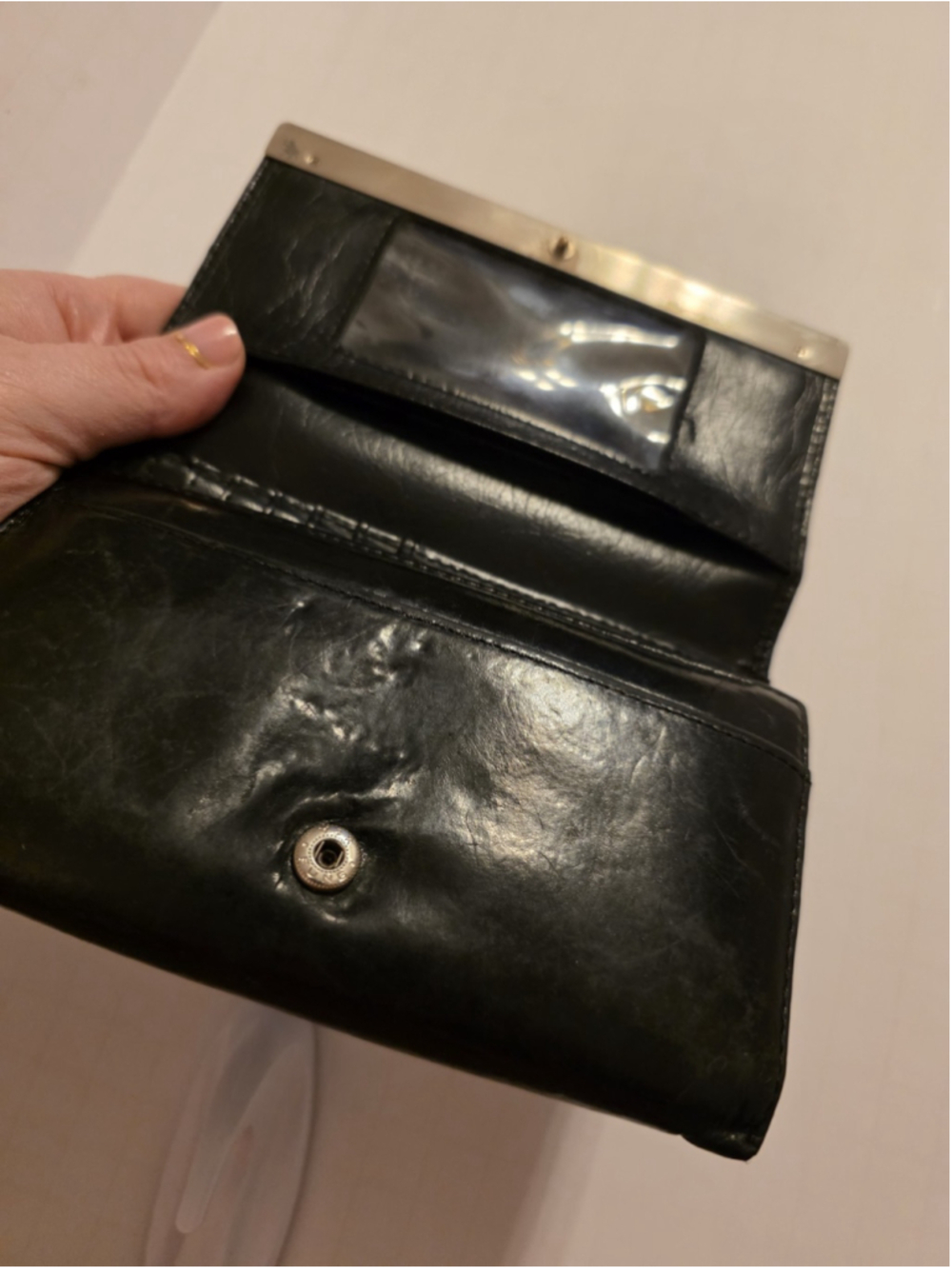 Vintage Kenneth Cole Women's Tri-Fold Black Wallet - Picture 4 of 13